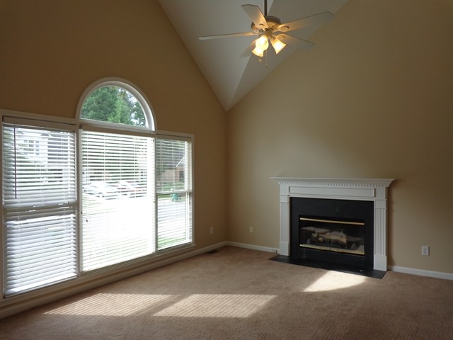 Building Photo - 609 Overhill Drive