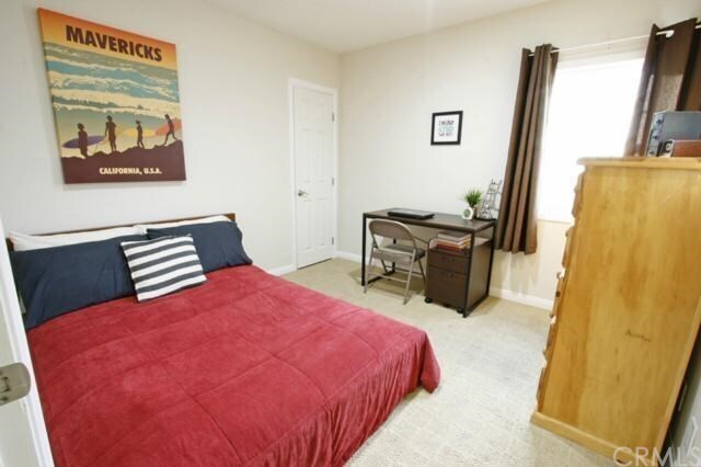 Foto del edificio - 2404 Hawkins Ave