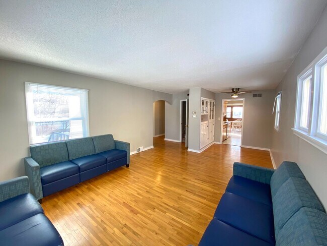 Foto del edificio - 4 Bedroom House
