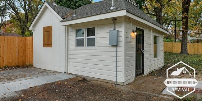 Building Photo - 3352 Douglass, Memphis, TN 38111 Unit B