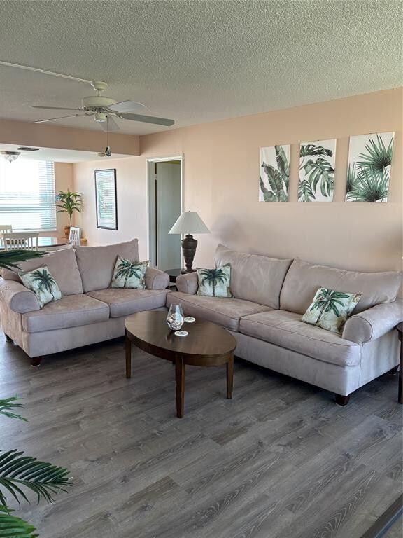 Building Photo - 3442 NE Causeway Blvd