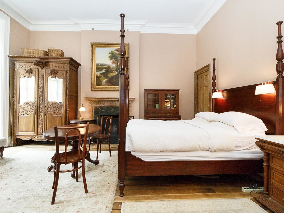 Primary Photo - 130 East 62nd Street