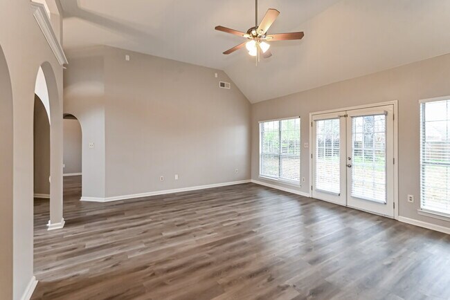 Building Photo - 7376 Wendy Way