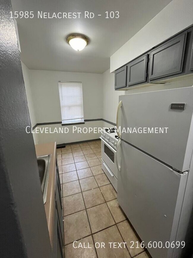 Foto del edificio - 15985 Nelacrest Rd