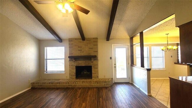 Foto del edificio - 13112 Lamplight Village Ave