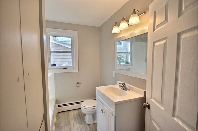 Building Photo - 69 8 St