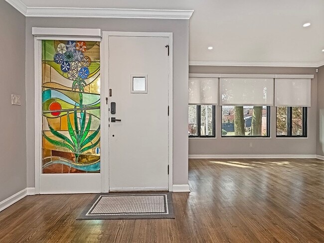 Building Photo - 1453 Squirrel Hill Ave