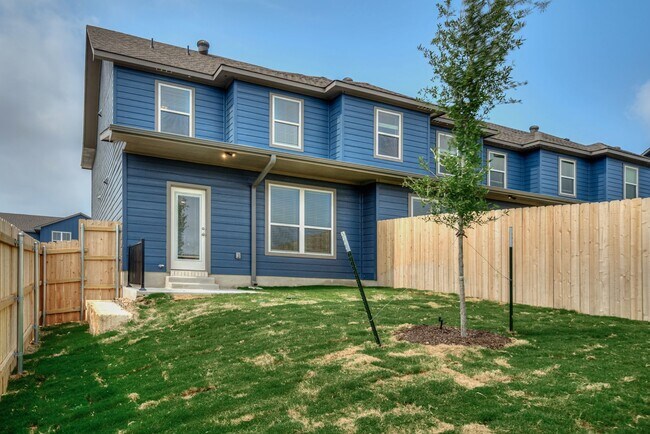 Foto del edificio - 8420 Adelaide Dr