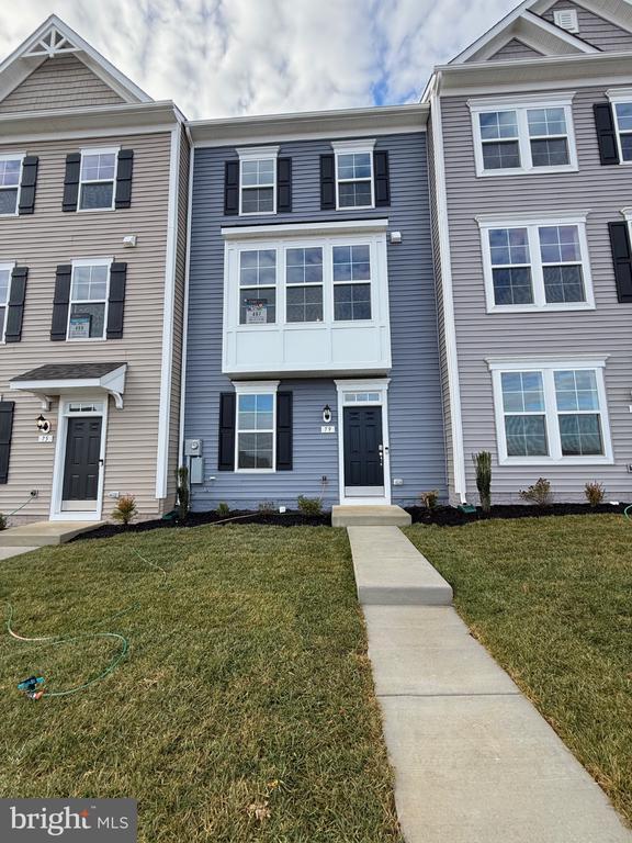 Building Photo - 79 Abigail St