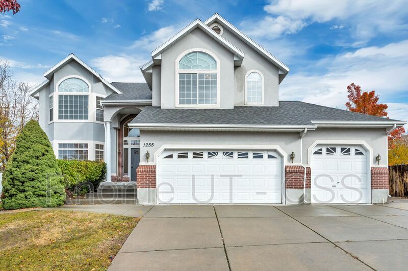 1255 E Sanders Rd, Sandy, UT 84094 House Rental in Sandy, UT