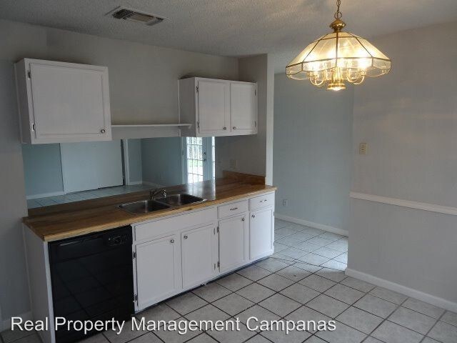 Building Photo - 3 br, 1 bath House - 9775 Hidden Cross