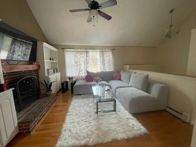 Building Photo - 36 George St