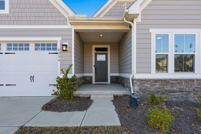 Building Photo - 6334 Cambridge Dr