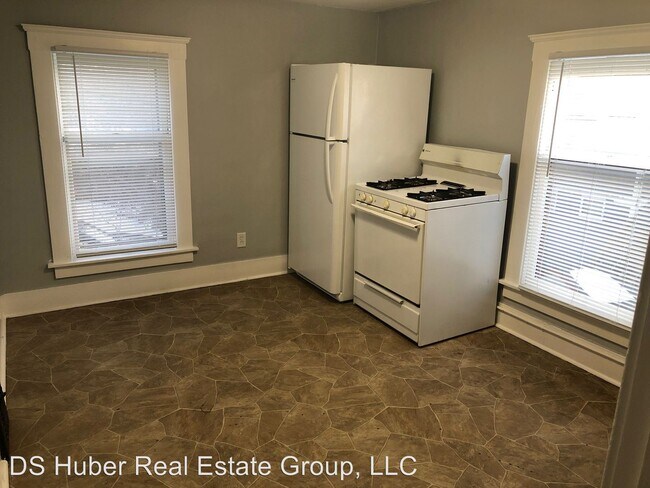 Building Photo - 219 E Oakland Ave