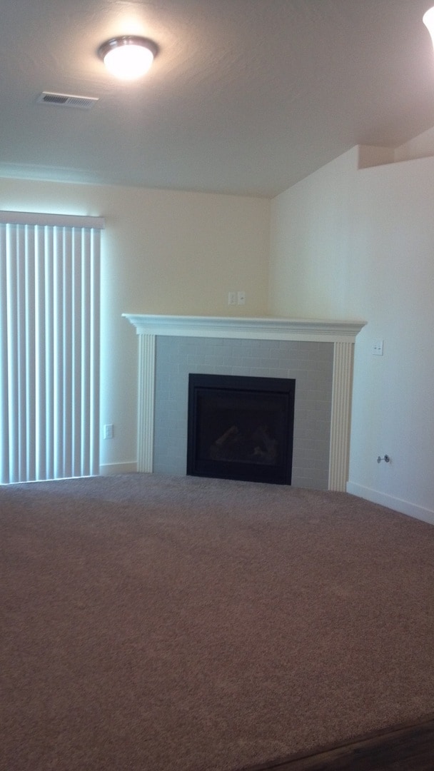 Foto del edificio - Single Story Home with Fully Fenced Yard & Close to Shopping/Restaurants!