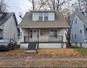 Building Photo - 844 S 33rd St