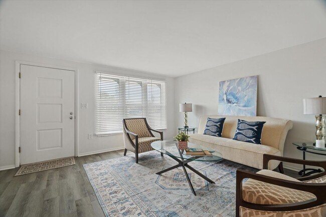 Foto del edificio - 477 Circlewood Dr