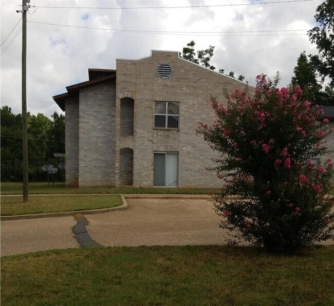 Foto del edificio - 1305 School St