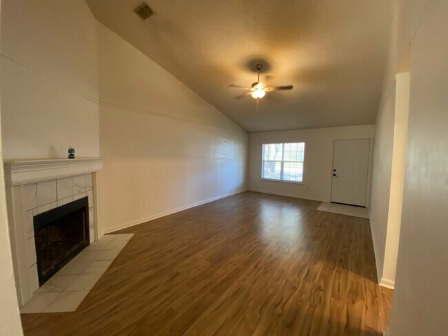 Living Room - 2912 Gulfwind Dr W