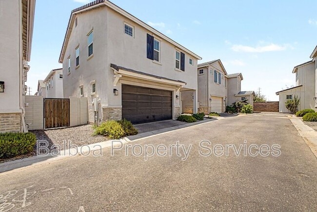 Building Photo - 5532 S Dillon Cir