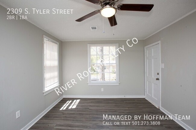 Building Photo - 2309 S Tyler St