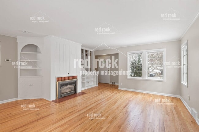 Building Photo - 620 E 21st Ave