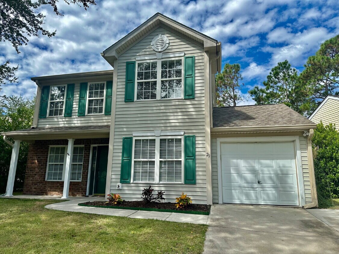 Foto principal - Bright and Airy Three Bedroom Home in Lake...