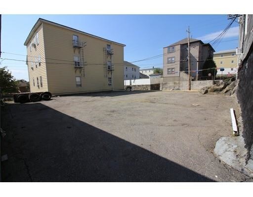 Foto del edificio - 72 Everett St