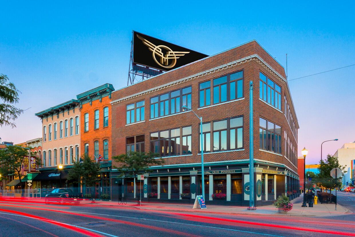 Exterior - Peregrine Downtown Lofts