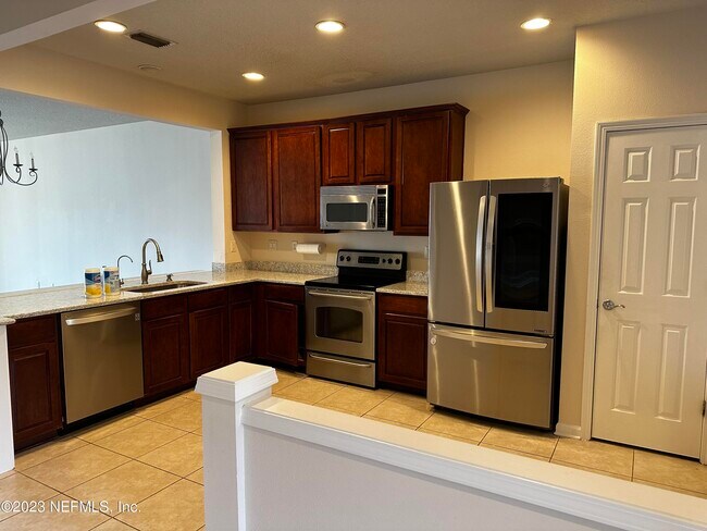 Foto del edificio - 4221 Marblewood Ln