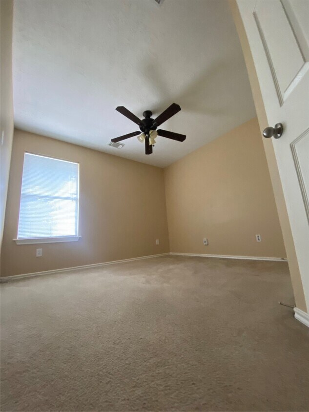 Foto principal - 2831 Hackamore Hollow Ln