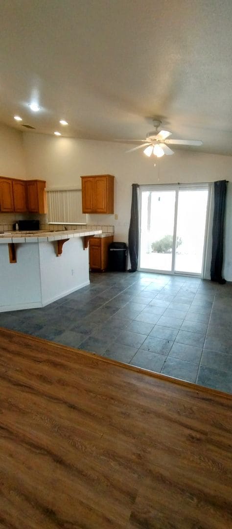Building Photo - A 3 Bedroom 2 Bath Home in Indian Cover Ne...