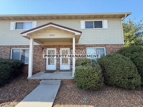 Building Photo - 3607 Lark Cir