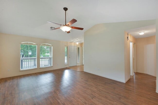 Building Photo - 1509 Colorado Bend Dr