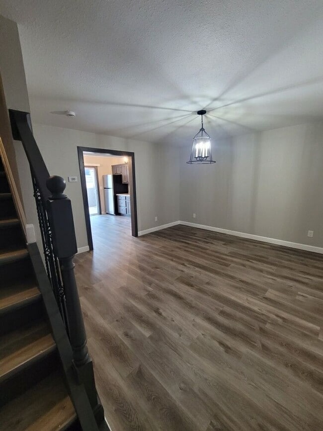 Building Photo - Remodeled 2 bathroom Townhouse on Sunset in Osage Beach!