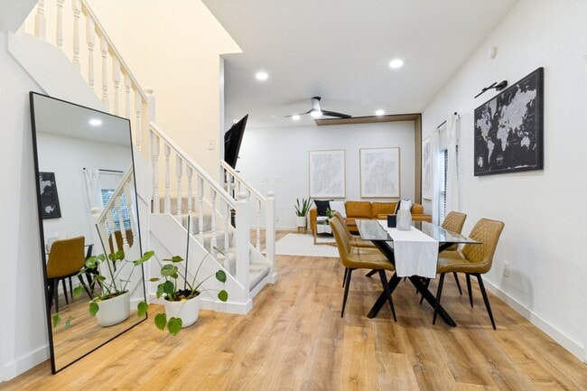 Foto del edificio - Modern & Stylish Loft Style 2 Bedroom Condo in Oaklawn!