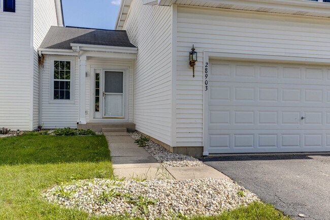 Building Photo - 28903 Bayberry Ct
