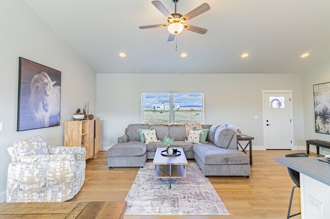 Foto del edificio - 1300 Mahalo Ln