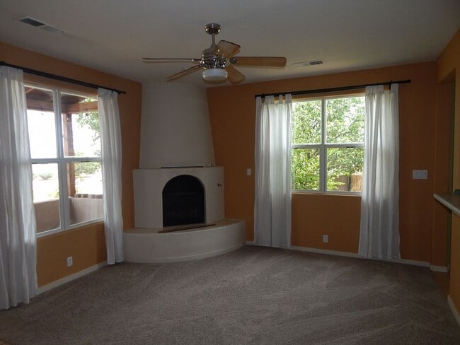 Building Photo - 3 Placita Lucinda