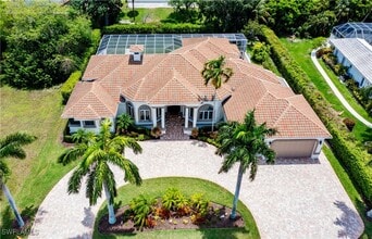 Building Photo - 601 S Barfield Dr