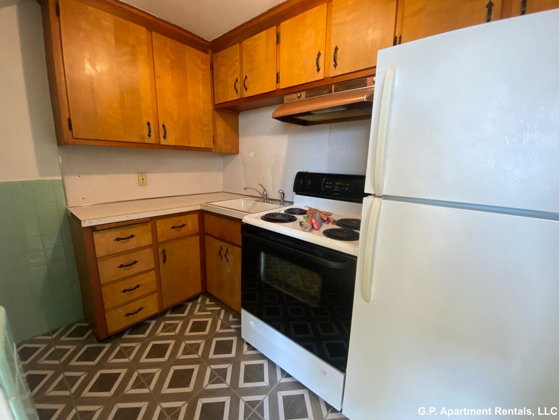 79 Essex St Unit 30, Saugus, MA 01906 Condo for Rent in Saugus, MA