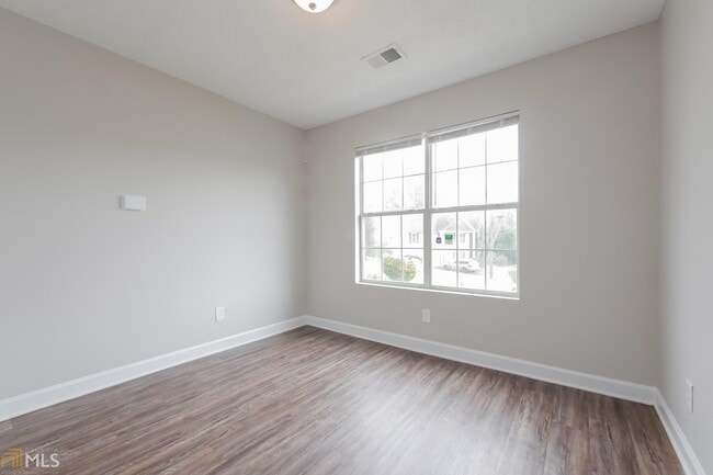 Building Photo - 6785 Lowerwood Ct
