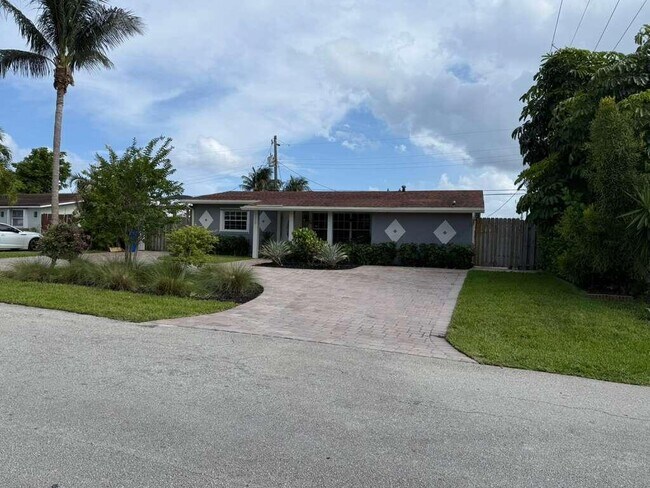 Foto del edificio - 1520 NE 35th St