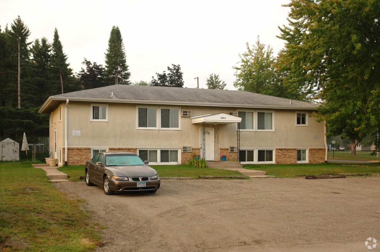 Building Photo - 4864 101st Ln NE