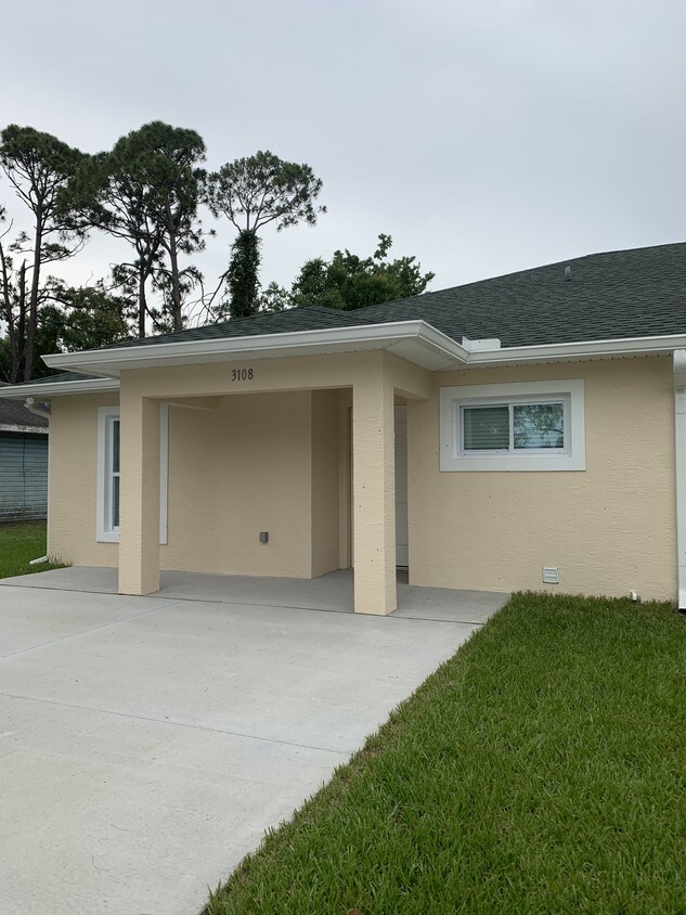Primary Photo - Available NOW! 1/2 DUPLEX! 3/2 for $1675.0...
