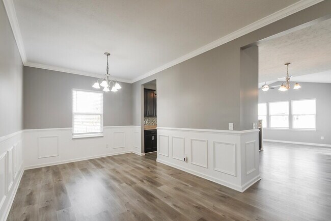 Foto del edificio - 15346 Keech Ct