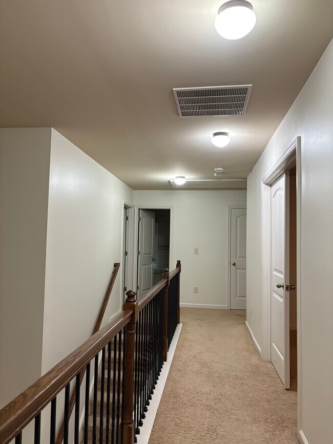 Building Photo - 213 Ryans Point
