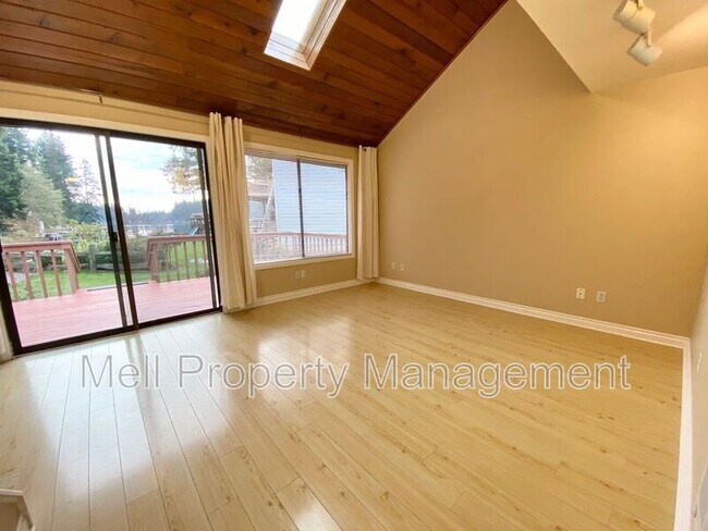 Foto del edificio - 2370 E Phillips Lake Loop Rd