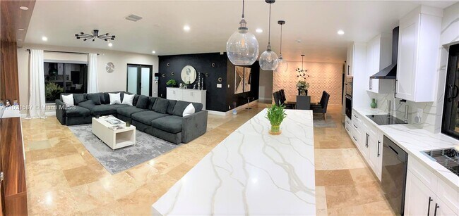 Foto del edificio - 8671 Gatehouse Rd
