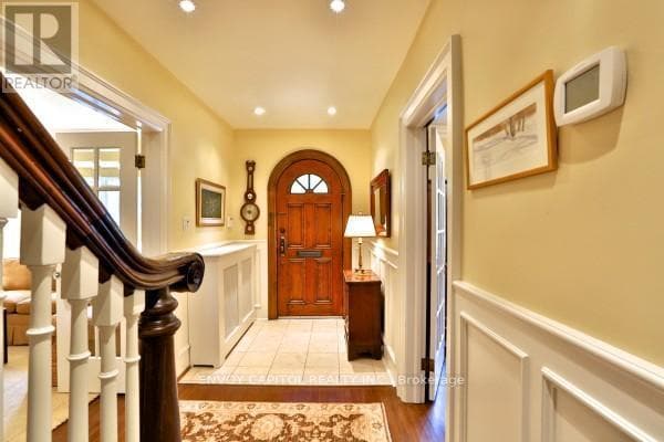 Building Photo - 89 St Leonards Ave